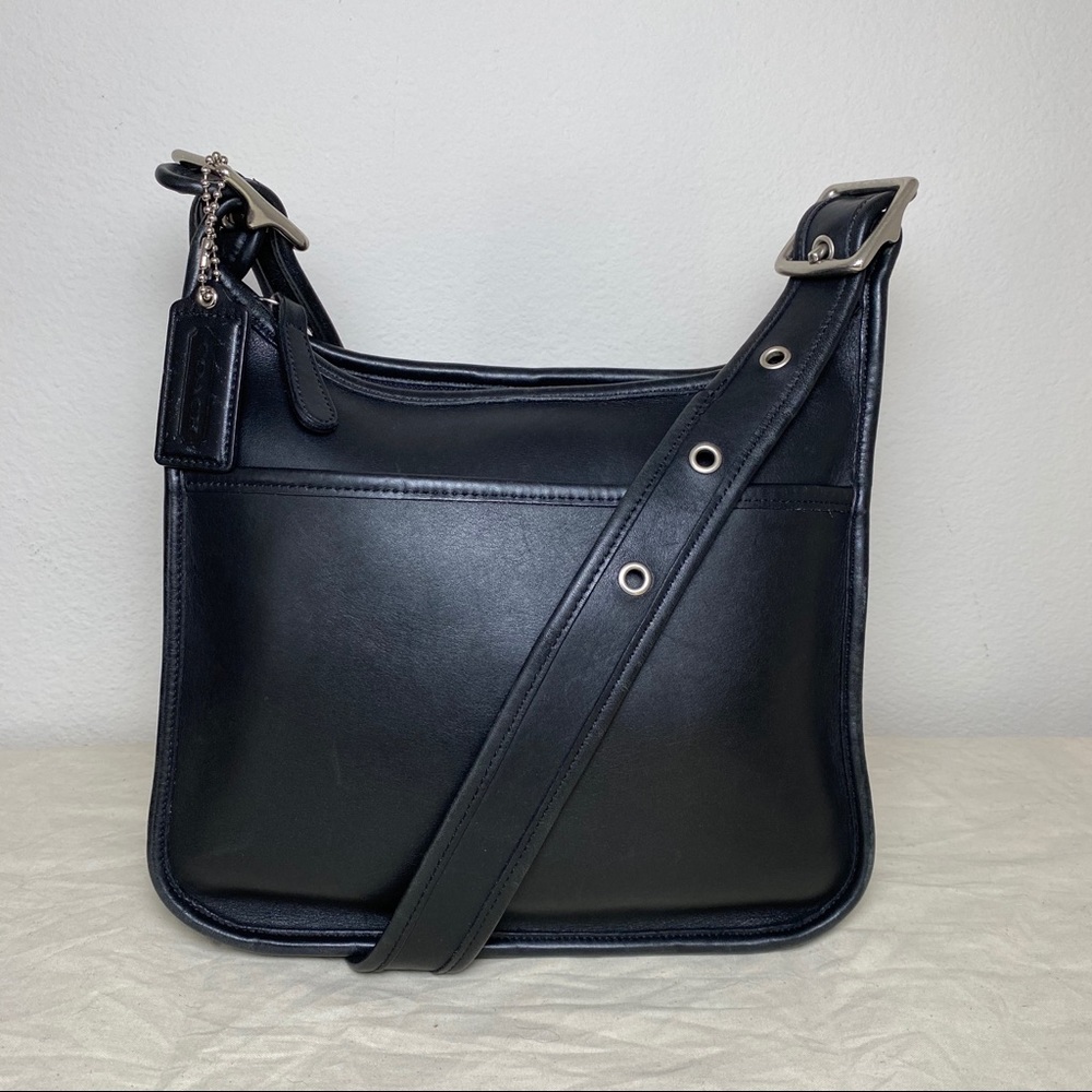 Coach Legacy Zip 9966 - Black